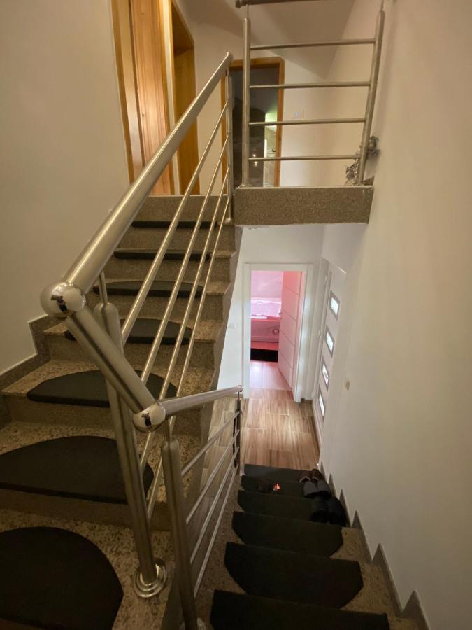 Vila Rok Tesanj Exteriér fotografie
